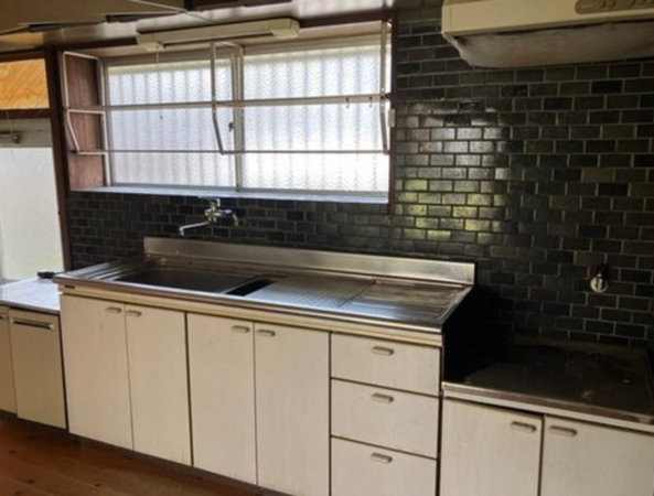 宇部市西宇部南、中古一戸建てのキッチン画像です