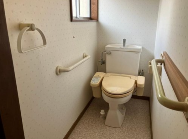 宇部市西宇部南、中古一戸建てのトイレ画像です