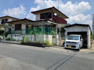 宇部市大字際波、中古一戸建ての外観画像です