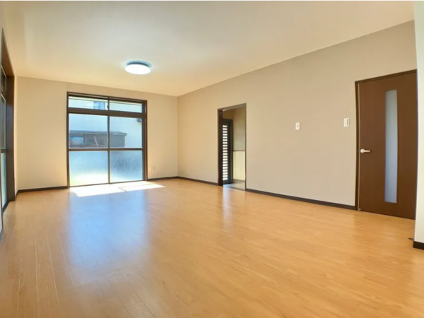 宇部市岬町、中古一戸建ての内装画像です