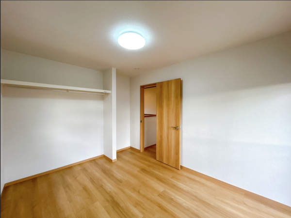 山陽小野田市柿の木坂、中古一戸建ての内装画像です