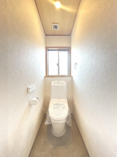 宇部市文京台、中古一戸建てのトイレ画像です