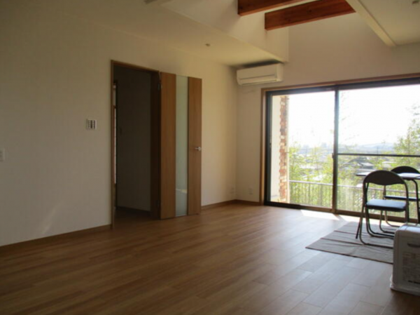 山陽小野田市共和台、中古一戸建ての内装画像です