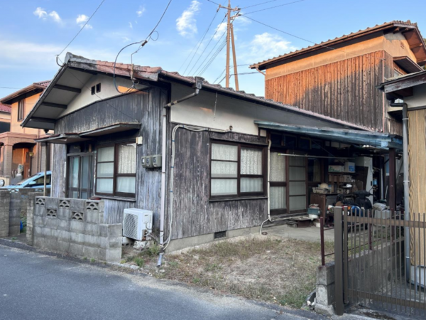 宇部市東平原、中古一戸建ての外観画像です