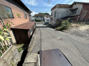 宇部市大字東須恵、土地の前面道路を含む現地写真画像です