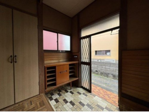 山陽小野田市日の出、中古一戸建ての玄関画像です