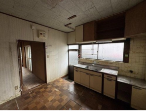 山陽小野田市日の出、中古一戸建てのキッチン画像です