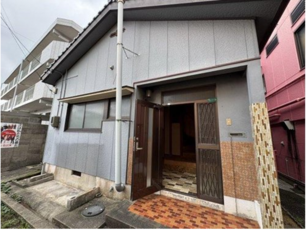 山陽小野田市日の出、中古一戸建ての外観画像です