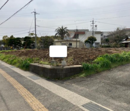 宇部市大字東岐波、土地の前面道路を含む現地写真画像です
