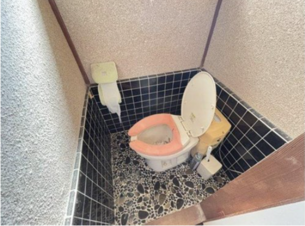 宇部市大字東岐波、中古一戸建てのトイレ画像です