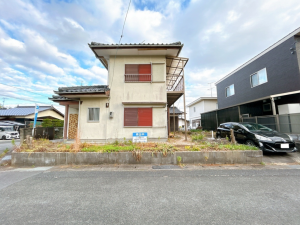 山陽小野田市柿の木坂、中古一戸建ての画像です
