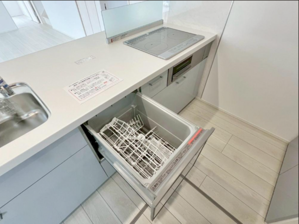 宇部市厚南北、新築一戸建てのキッチン画像です