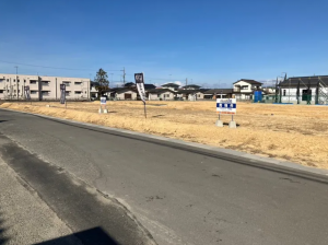 宇部市西平原、土地の前面道路を含む現地写真画像です