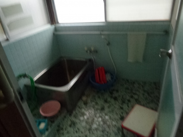 山陽小野田市高千帆、中古一戸建ての風呂画像です