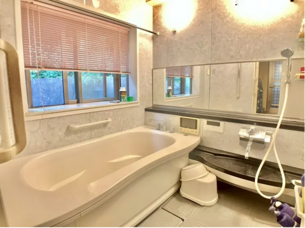 宇部市大字西岐波、中古一戸建ての風呂画像です