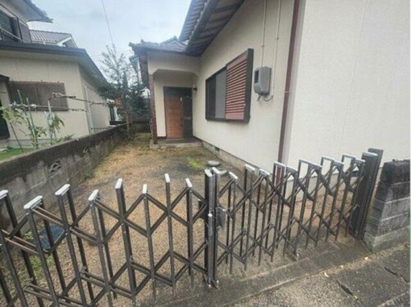 宇部市大字妻崎開作、中古一戸建ての画像です