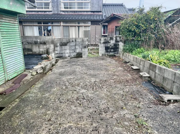 宇部市大字東岐波、土地の外観画像です