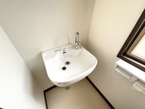 宇部市大字西岐波、中古一戸建てのトイレ画像です