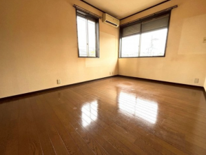 宇部市大字西岐波、中古一戸建ての内装画像です