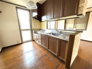 宇部市大字西岐波、中古一戸建てのキッチン画像です