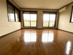 宇部市大字西岐波、中古一戸建ての内装画像です