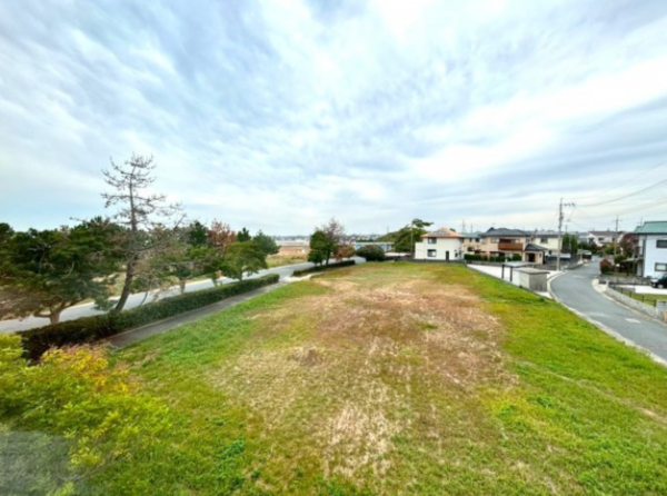 宇部市大字西岐波、中古一戸建ての周辺の街並み画像です