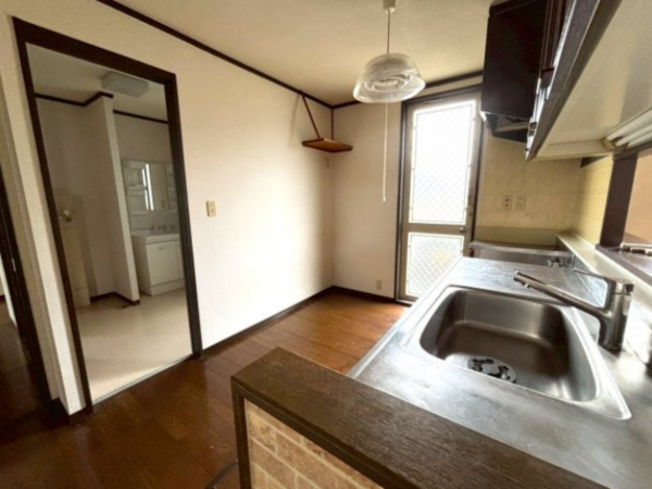 宇部市大字西岐波、中古一戸建てのキッチン画像です