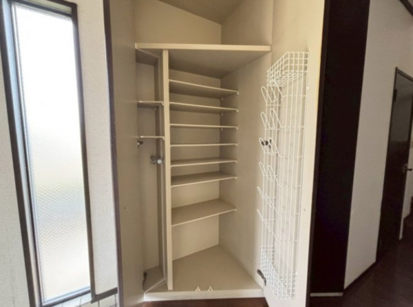 宇部市大字西岐波、中古一戸建ての内装画像です