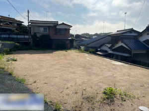 宇部市則貞、土地の前面道路を含む現地写真画像です