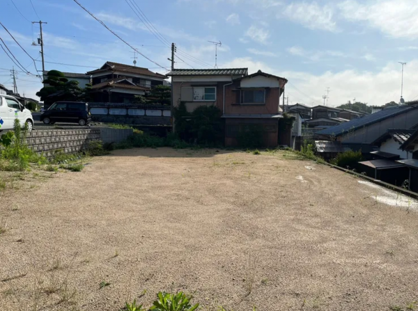 宇部市則貞、土地の前面道路を含む現地写真画像です