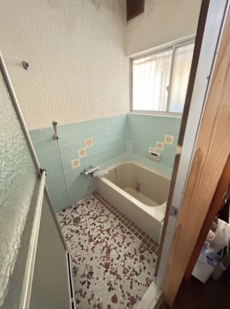 宇部市大字西岐波、中古一戸建ての風呂画像です