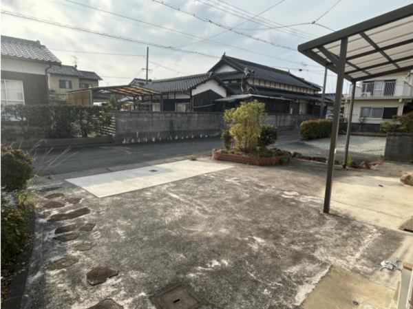 宇部市厚南中央、中古一戸建ての外観画像です