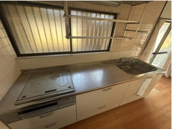 宇部市厚南中央、中古一戸建てのキッチン画像です