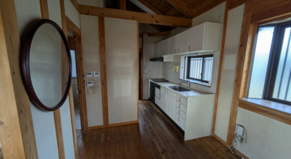 宇部市大字妻崎開作、中古一戸建ての内装画像です