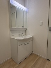 山陽小野田市赤崎、新築一戸建ての洗面画像です