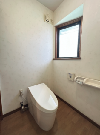 宇部市大字西岐波、中古一戸建てのトイレ画像です