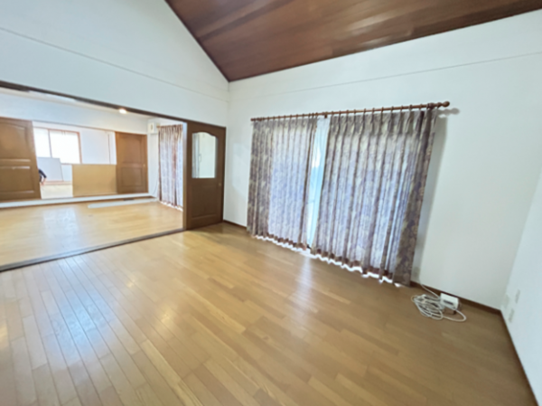 宇部市大字西岐波、中古一戸建ての内装画像です