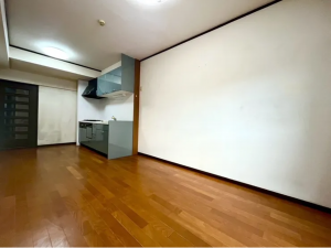 宇部市松山町、マンションの居間画像です