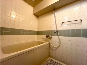 宇部市松山町、マンションの風呂画像です