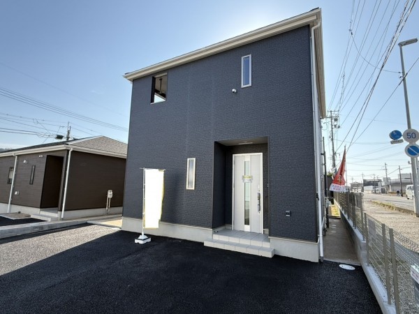 山陽小野田市赤崎、新築一戸建ての外観画像です