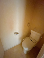 宇部市文京町、マンションのトイレ画像です