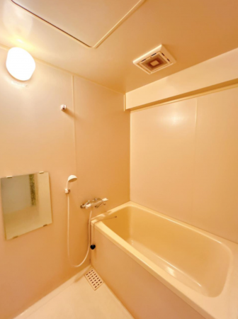 宇部市文京町、マンションの風呂画像です