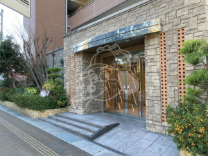 宇部市朝日町、マンションの外観画像です