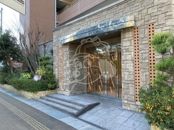 宇部市朝日町、マンションの外観画像です