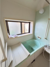 宇部市開、中古一戸建ての風呂画像です