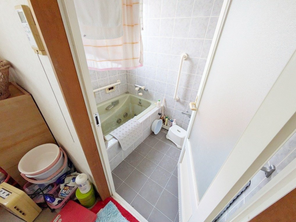 宇部市大字際波、中古一戸建ての風呂画像です