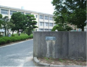 宇部市大字西岐波、土地の中学校画像です