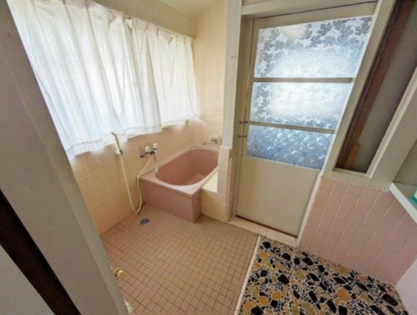 宇部市笹山町、中古一戸建ての風呂画像です