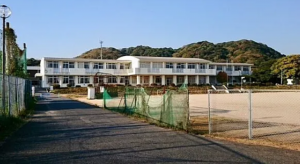 山陽小野田市大字小野田、中古一戸建ての幼稚園・保育園画像です