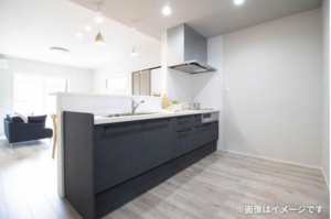 宇部市大字上宇部、新築一戸建てのキッチン画像です